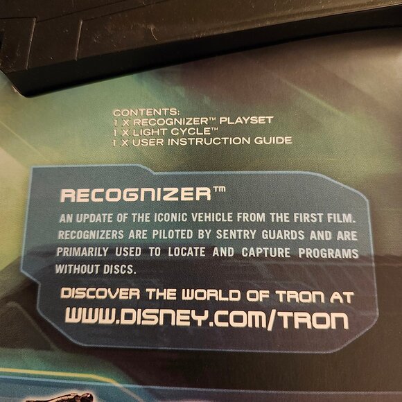 Disney TRON Legacy Recognizer Playset Case Series 1 - Light Cycle Action Figure - Picture 13 of 15